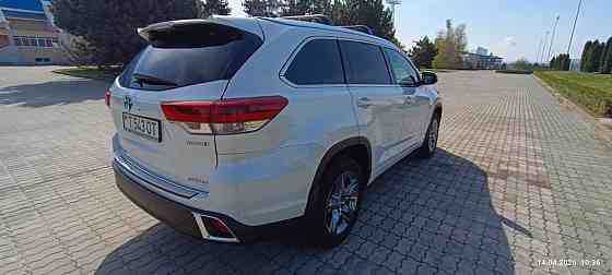 Toyota Highlander Hybrid platinum Рестайлинг 3.5 гибрид полный привод Тирасполь