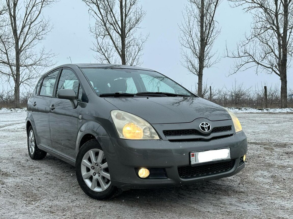 Toyota Corolla Verso 2004 an Bender Bender - fotografie 2