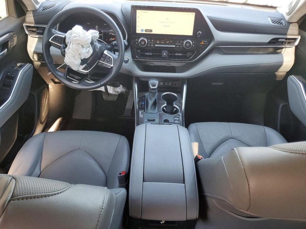 Toyota Highlander 2023 Tiraspol Tiraspol - photo 8