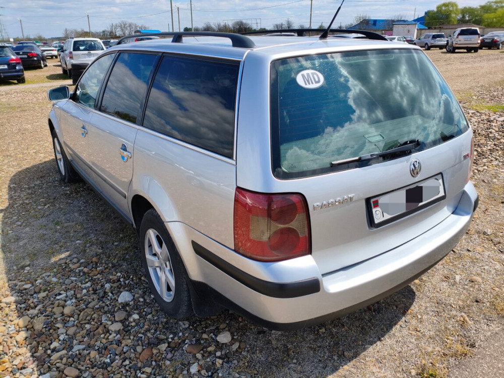 Volkswagen Passat 2003 Bender Bender - photo 2