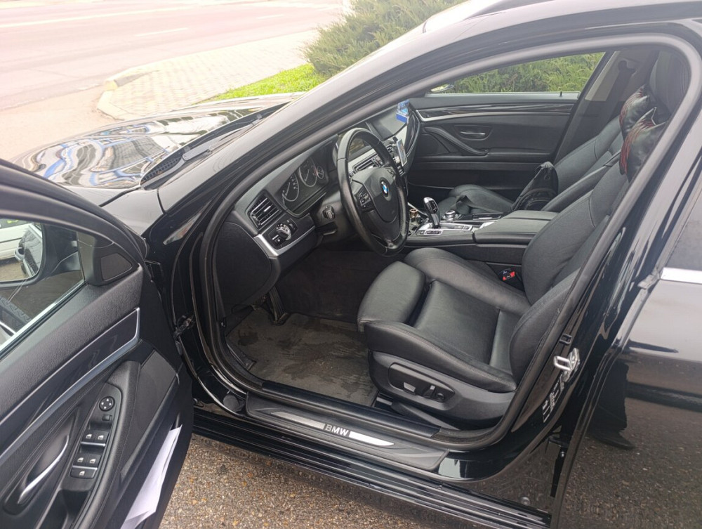 BMW seria 5 2015 an Bender Bender - fotografie 8