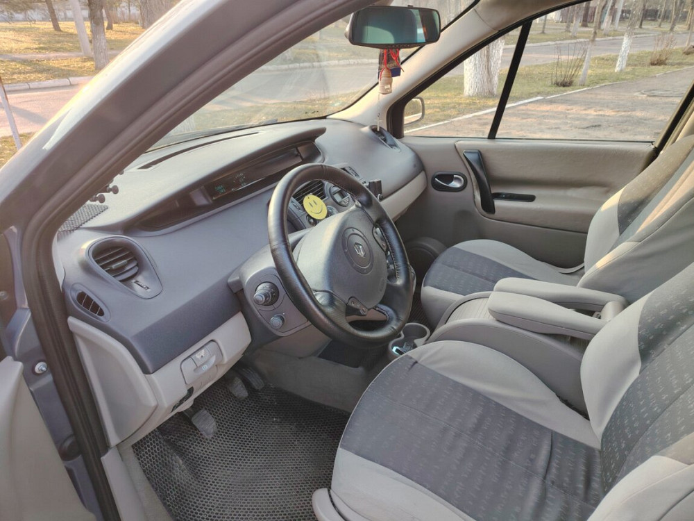 Renault Scenic 2006 an Bender Bender - fotografie 6