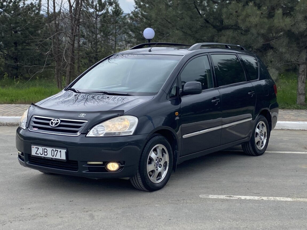 Toyota Avensis Verso 2003 год Рыбница Рыбница - изображение 1