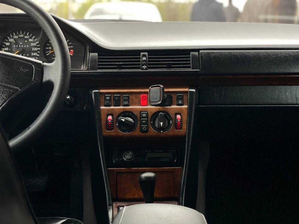 Mercedes E-Class 1994 год Тирасполь Тирасполь - изображение 10