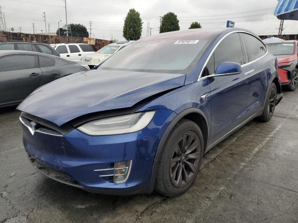 Tesla Model X 2019 an Tiraspol Tiraspol - fotografie 4