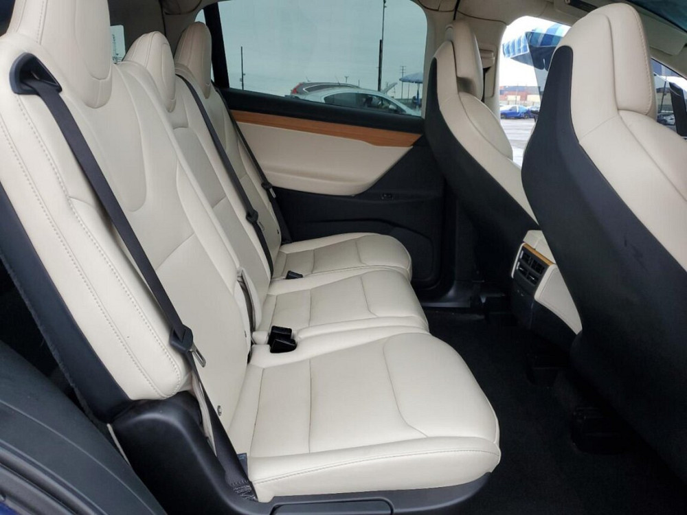 Tesla Model X 2019 an Tiraspol Tiraspol - fotografie 10