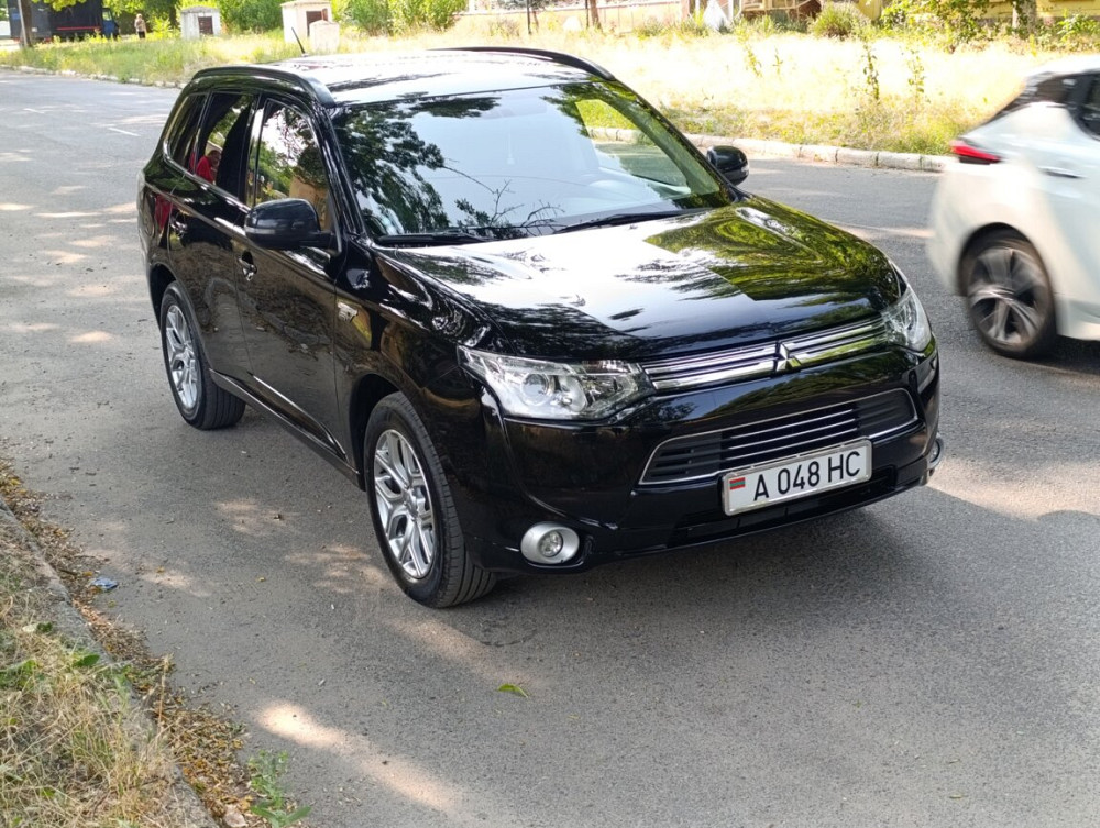 Mitsubishi Outlander 2013 год Бендеры Bender - fotografie 3