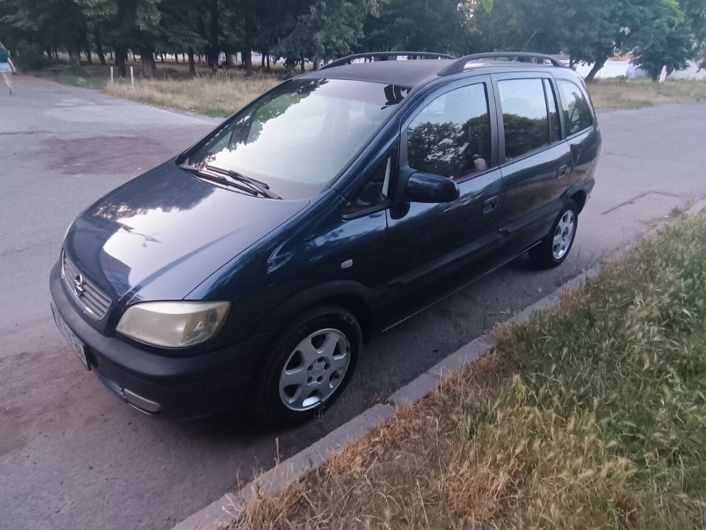 Opel Zafira 2001 год Бендеры Bender - fotografie 1