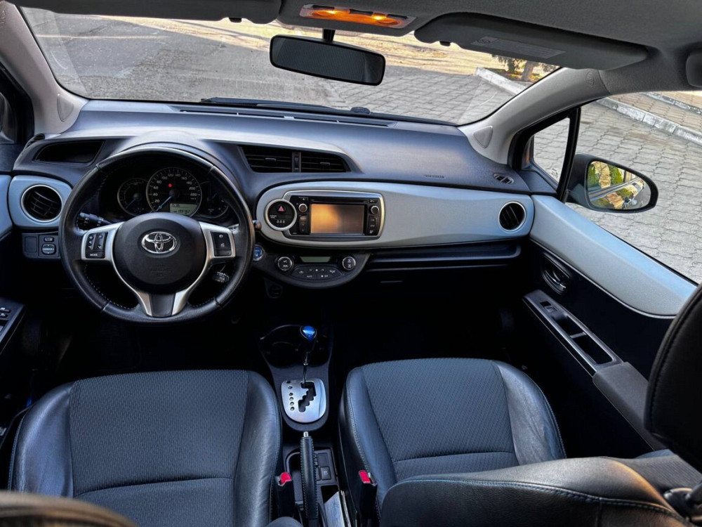 Toyota Yaris 2012 год Тирасполь Tiraspol - fotografie 3