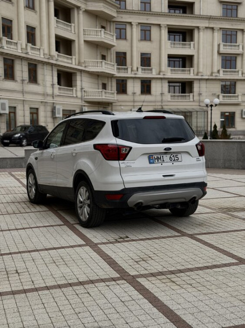 Ford Escape 2019 год Тирасполь Тирасполь - изображение 3
