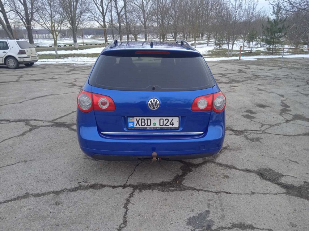 Volkswagen Passat 2009 an Tiraspol Tiraspol - fotografie 3