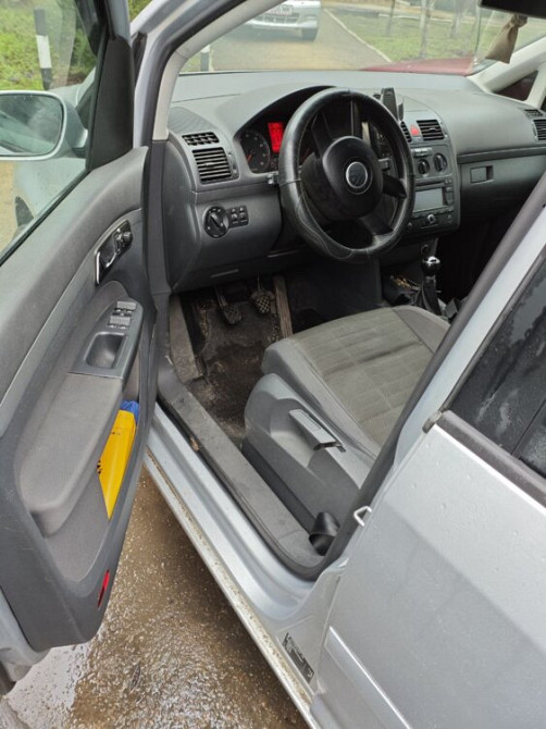 Volkswagen Touran 2006 год Тирасполь Тирасполь - изображение 4