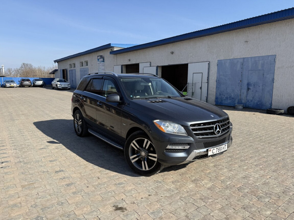 Mercedes M-Class 2011 an Tiraspol Tiraspol - fotografie 1
