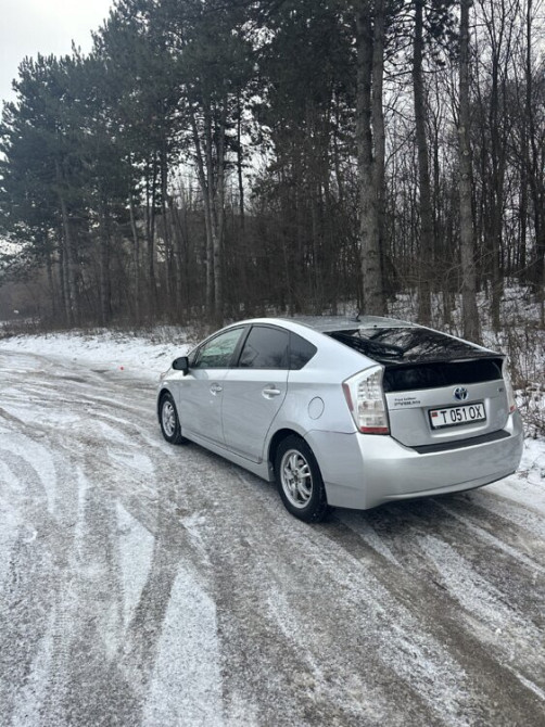 Toyota Prius 2010 an Bender Bender - fotografie 2