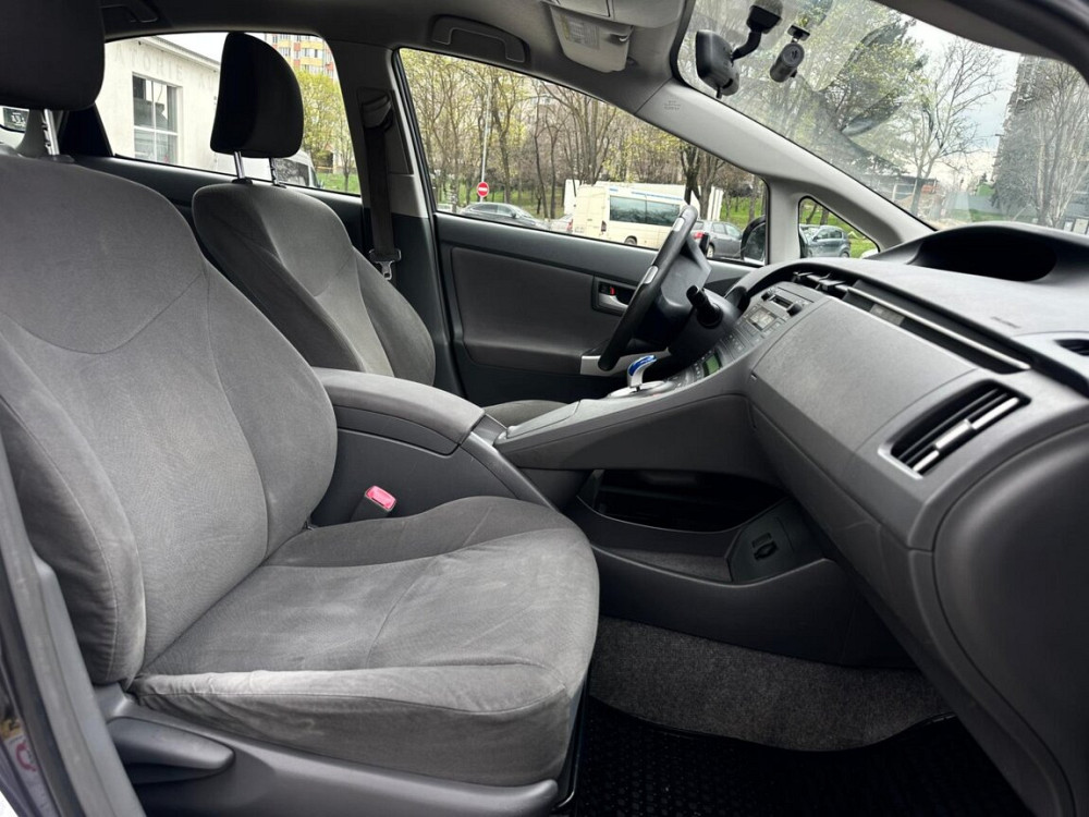 Toyota Prius 2011 год Кишинёв Кишинёв - изображение 8