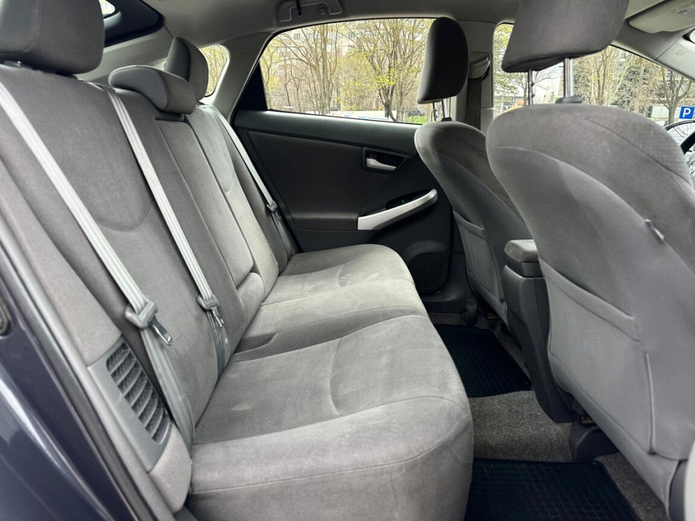 Toyota Prius 2011 год Кишинёв Кишинёв - изображение 9