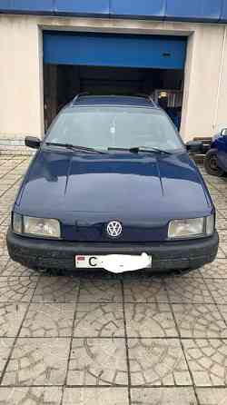 Volkswagen Passat 1988 an Tiraspol Tiraspol