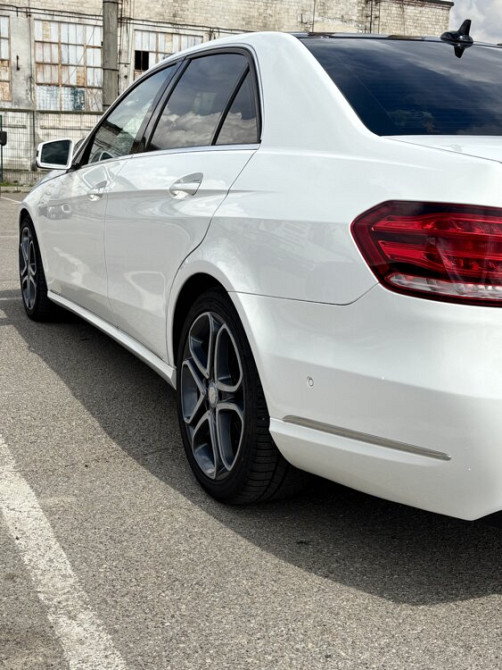 Mercedes E-Class 2015 an Tiraspol Tiraspol - fotografie 4
