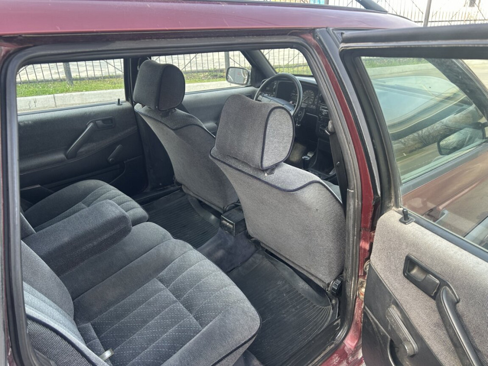 Volkswagen Passat 1993 an Rîbnița Rîbnița - fotografie 5