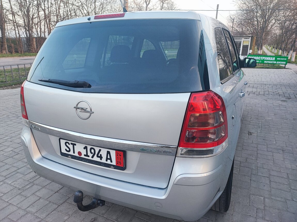 Opel Zafira 2011 год Тирасполь Тирасполь - изображение 4