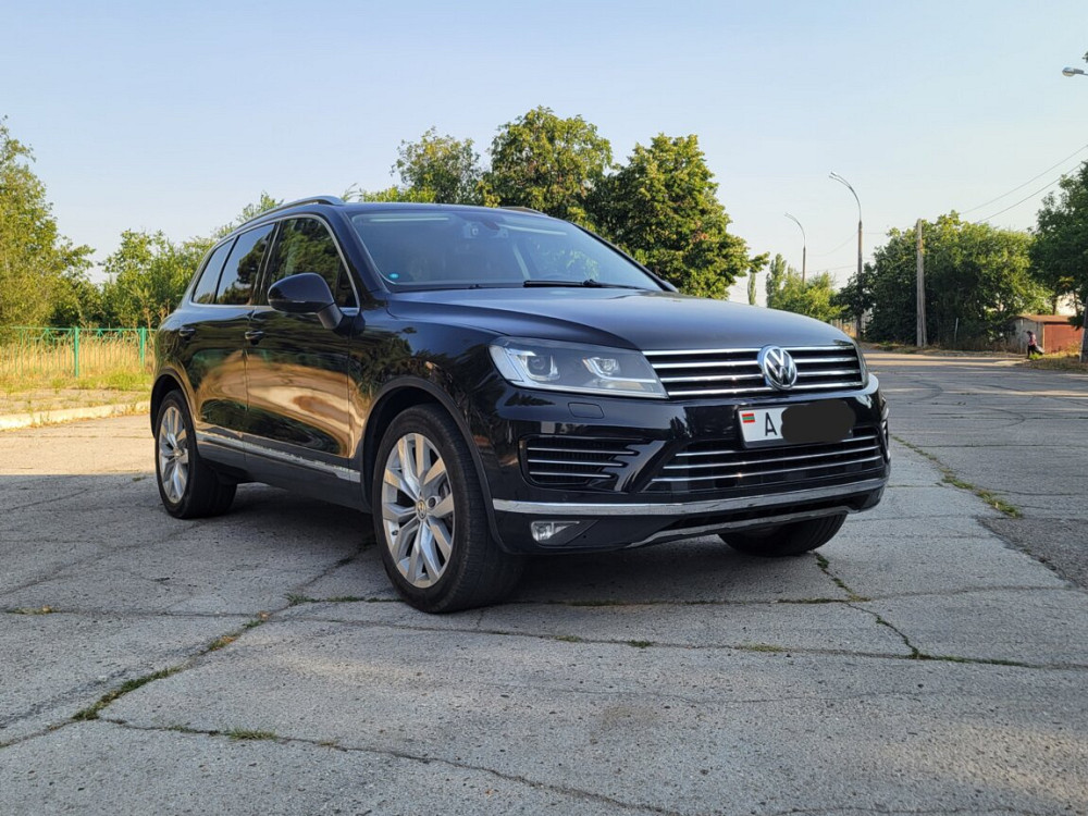 Volkswagen Touareg 2015 an Bender Bender - fotografie 8