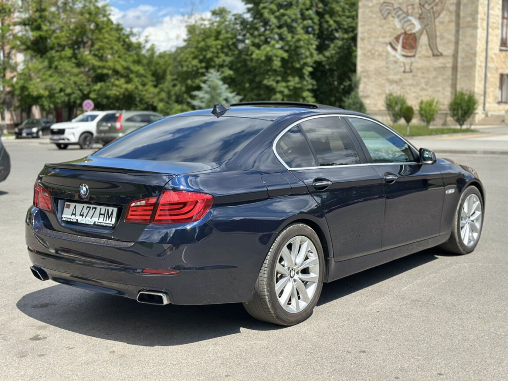 BMW 5 Series 2010 год Бендеры Bender - fotografie 2