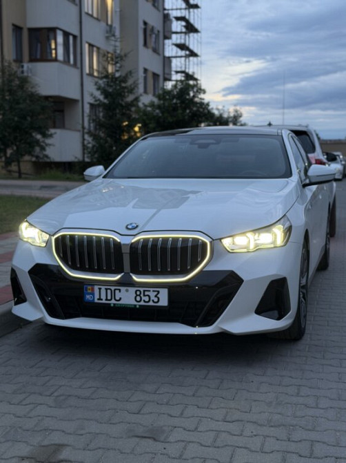 BMW 5 Series 2023 год Тирасполь Tiraspol - fotografie 9