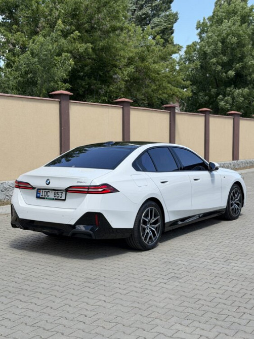 BMW 5 Series 2023 год Тирасполь Tiraspol - fotografie 4