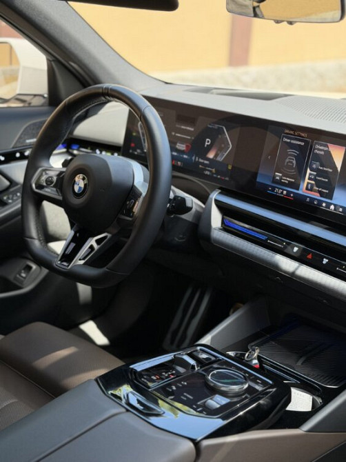 BMW 5 Series 2023 год Тирасполь Tiraspol - fotografie 2