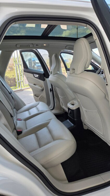 Volvo XC60 2022 год Кишинёв Chişinău - fotografie 9