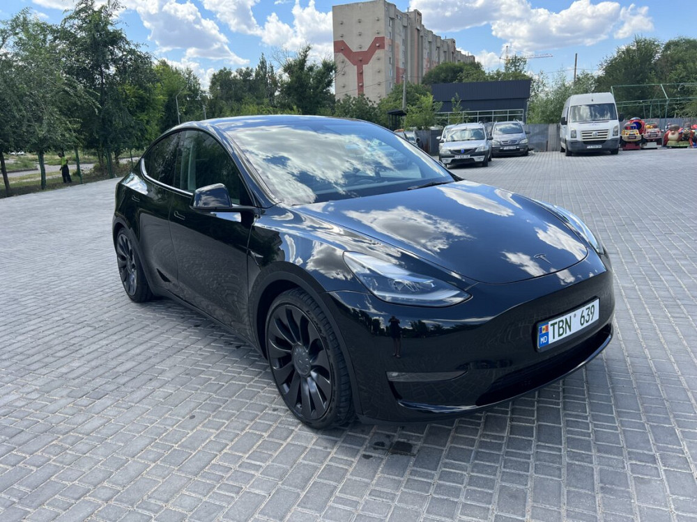 Tesla Model Y 2023 год Тирасполь Tiraspol - fotografie 1
