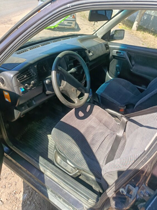 Volkswagen Golf 1993 год Суклея Sucleia - photo 2