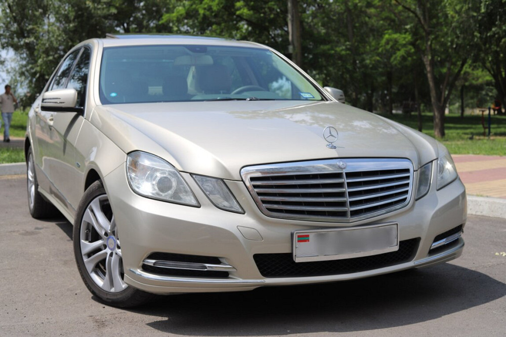 Mercedes E-Class 2011 an Tiraspol Tiraspol - fotografie 3