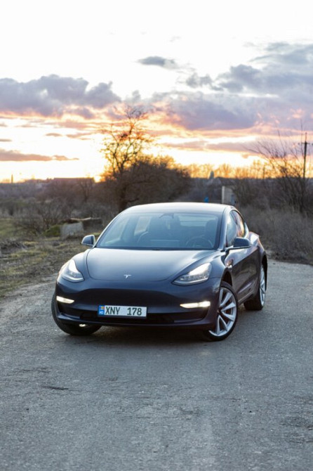 Tesla Model 3 2018 год Тирасполь Тирасполь - изображение 1
