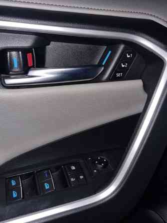 Toyota RAV4 2021 год Тирасполь Тирасполь
