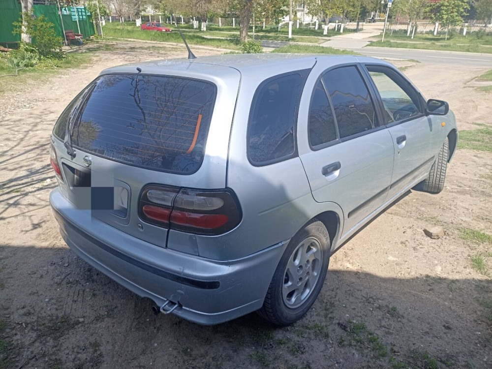 Nissan Almera 1999 год Бендеры Бендеры - изображение 3