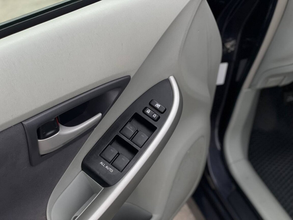 Toyota Prius 2011 год Тирасполь Тирасполь - изображение 8