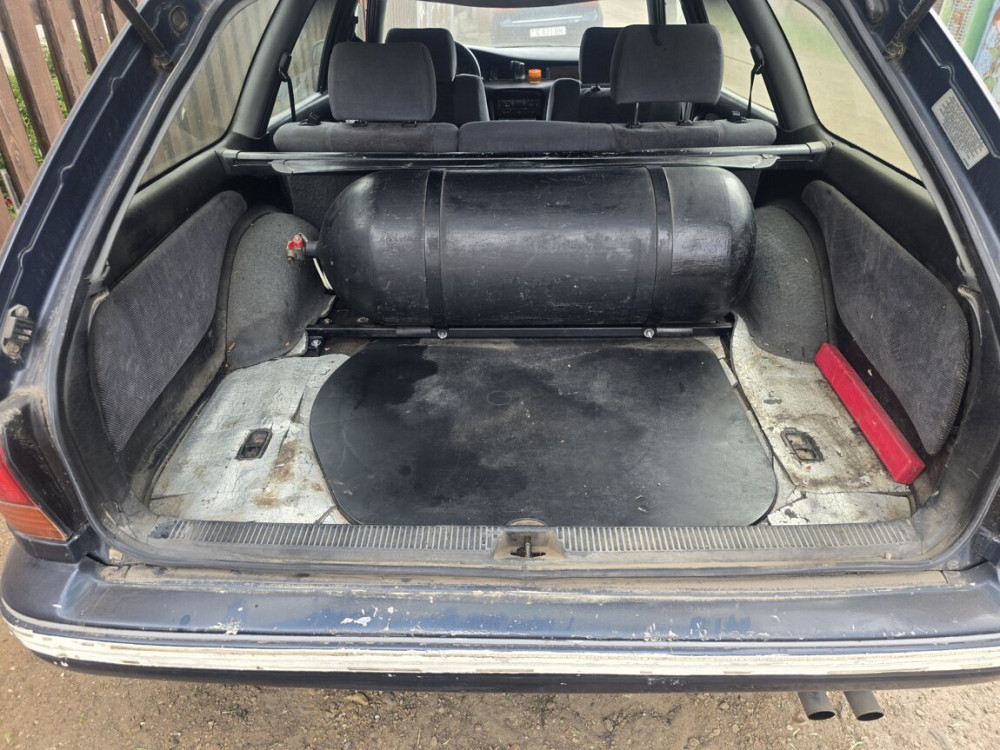 Mitsubishi Sigma 1995 an Tiraspol Tiraspol - fotografie 8