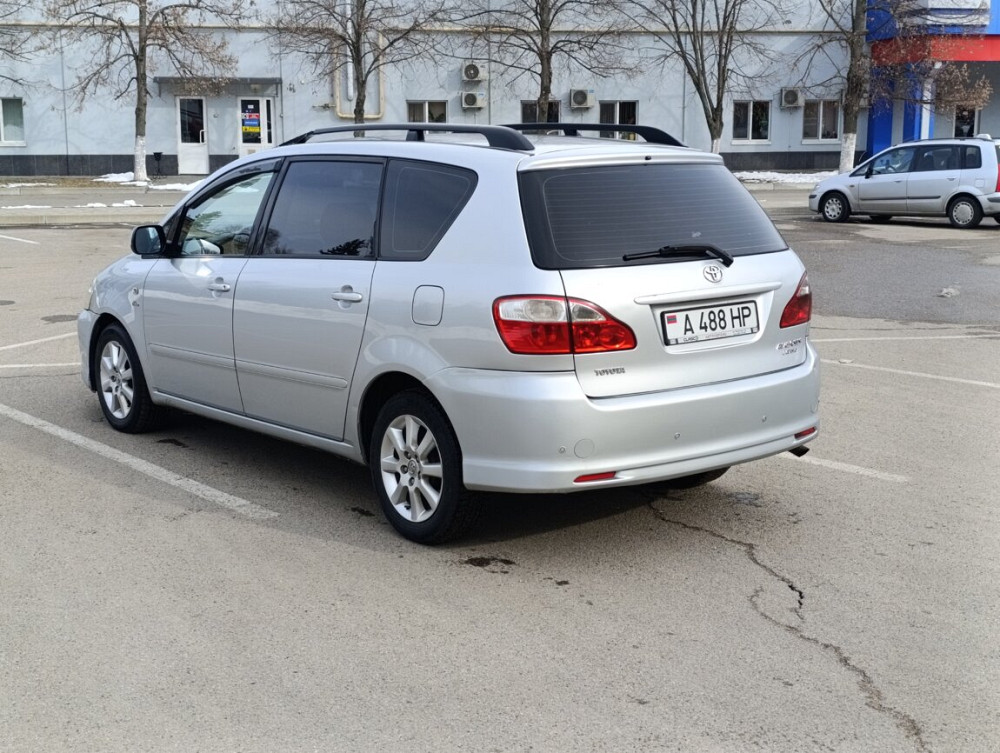Toyota Avensis Verso 2004 год Бендеры Бендеры - изображение 3