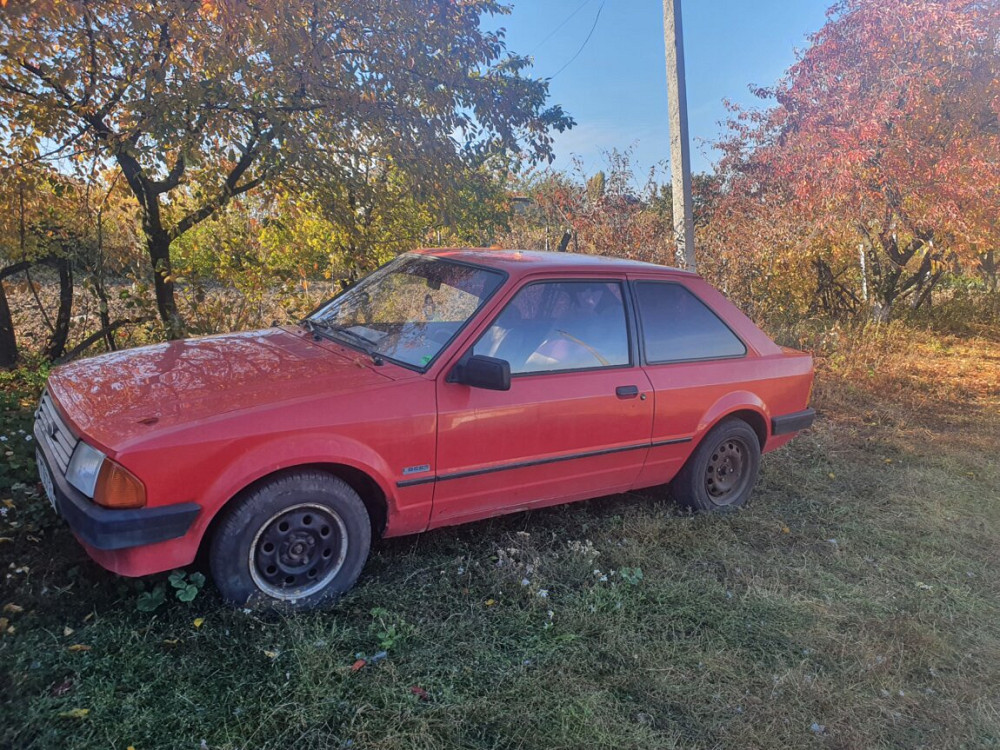 Ford Escort 1986 год Тирасполь Тирасполь - изображение 1