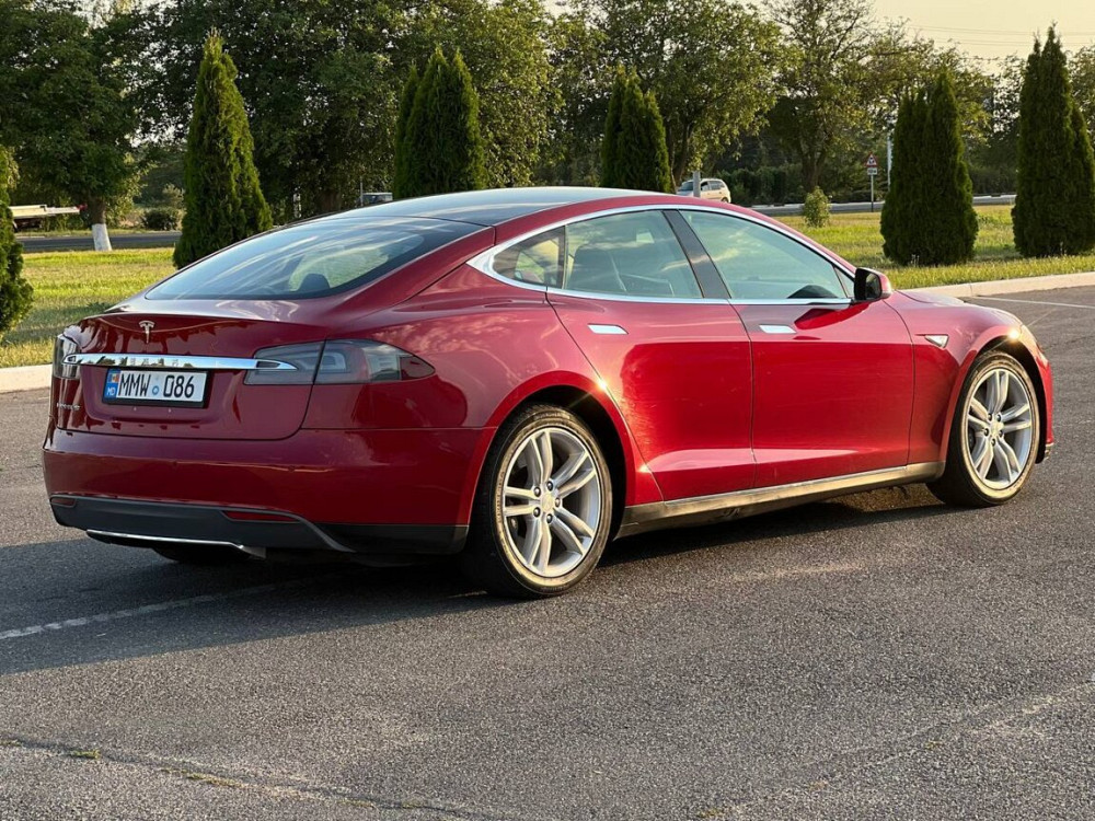 Tesla Model S 2014 год Кишинёв Кишинёв - изображение 6