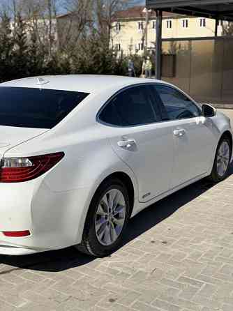 Lexus ES 2013 an Bender Bender
