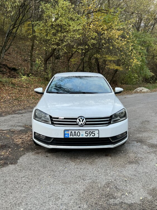 Volkswagen Passat 2011 год Рыбница Рыбница - изображение 2