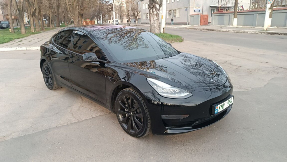 Tesla Model 3 2018 an Tiraspol Tiraspol - fotografie 1