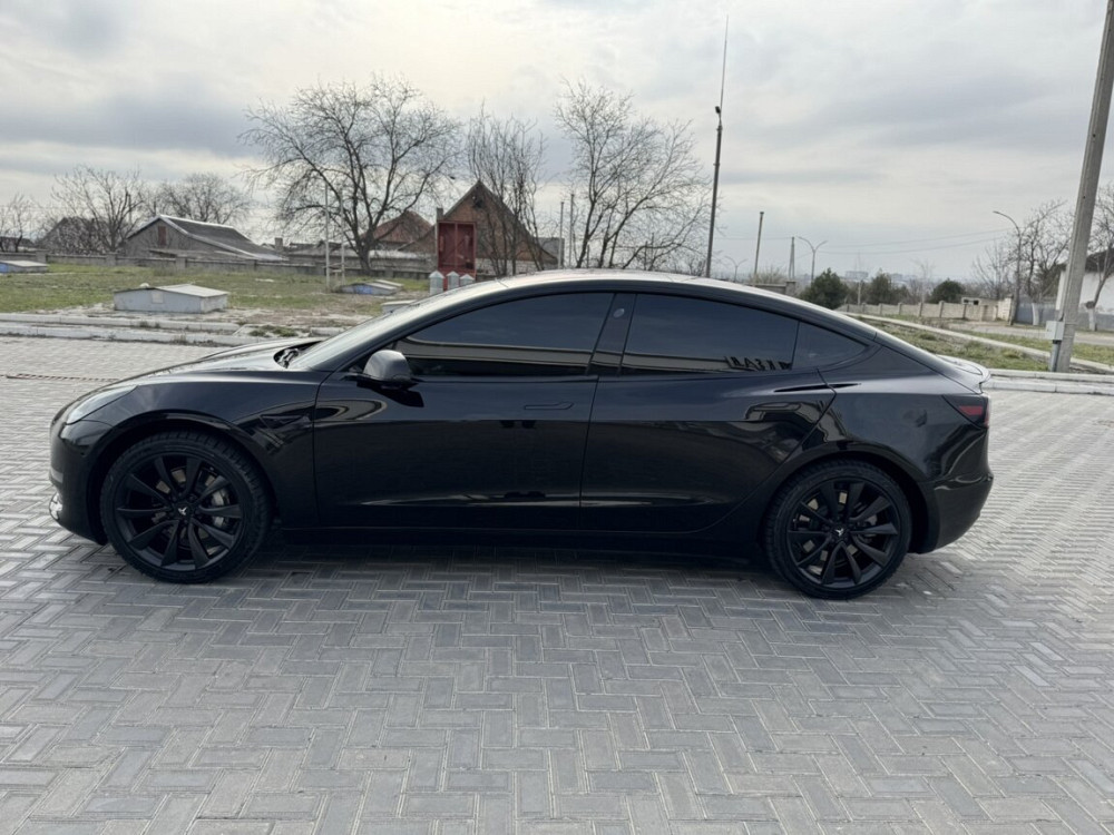 Tesla Model 3 2018 an Tiraspol Tiraspol - fotografie 8