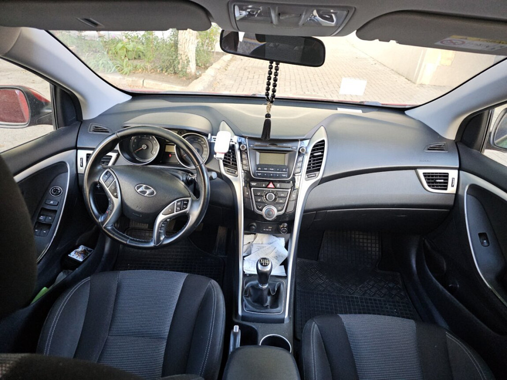 Hyundai i30 2016 год Кишинёв Кишинёв - изображение 2
