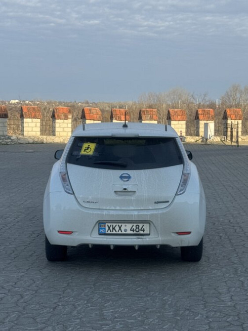 Nissan Frunză 2014 an Bender Bender - fotografie 6