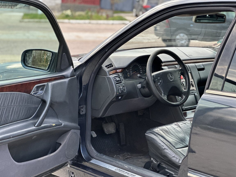 Mercedes E-Class 2000 год Тирасполь Тирасполь - изображение 6