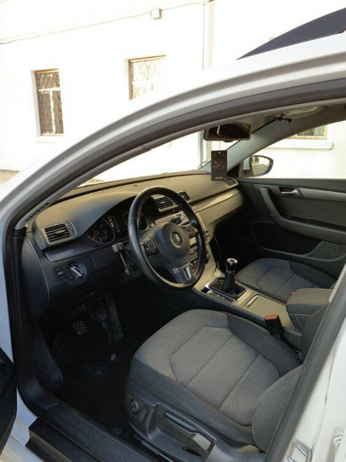 Volkswagen Passat 2011 Tiraspol Tiraspol - photo 4