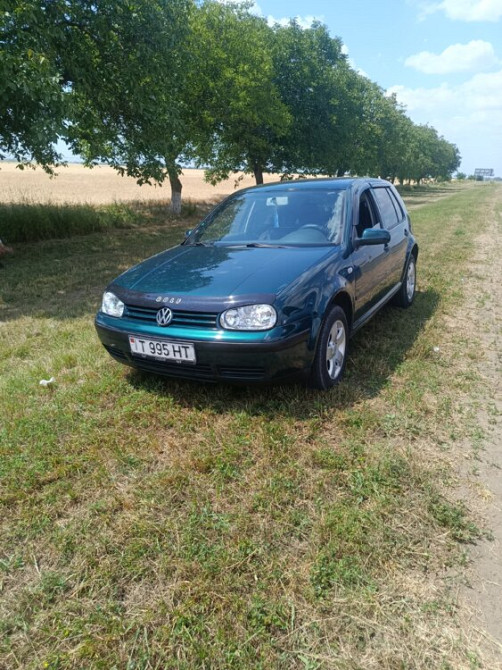 Volkswagen Golf 2001 год Суклея Суклея - изображение 1